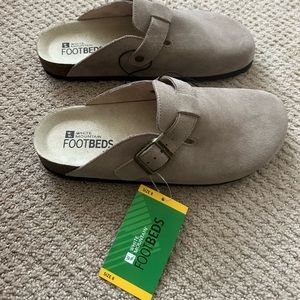 White Mountain footbed. Brand new in size 8.